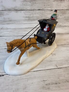 Dept 56 Kings Road Cab Horse Carriage Christmas Village Accessory